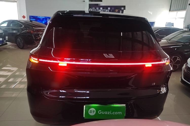 Li Auto L6 2025 — 5