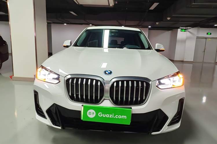 BMW iX3 2022 — 2