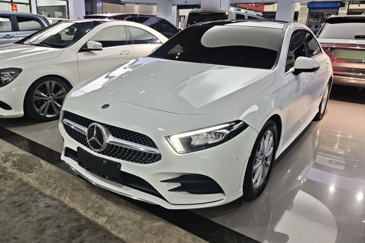 Mercedes-Benz A 200 L 2021 — фото 1