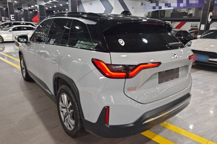 NIO ES6 2022 — 4