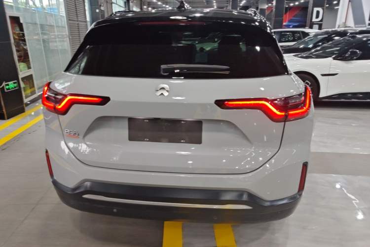 NIO ES6 2022 — 5
