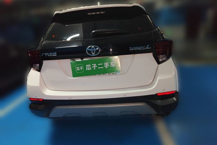 Toyota Yaris L 2020 — фото 3