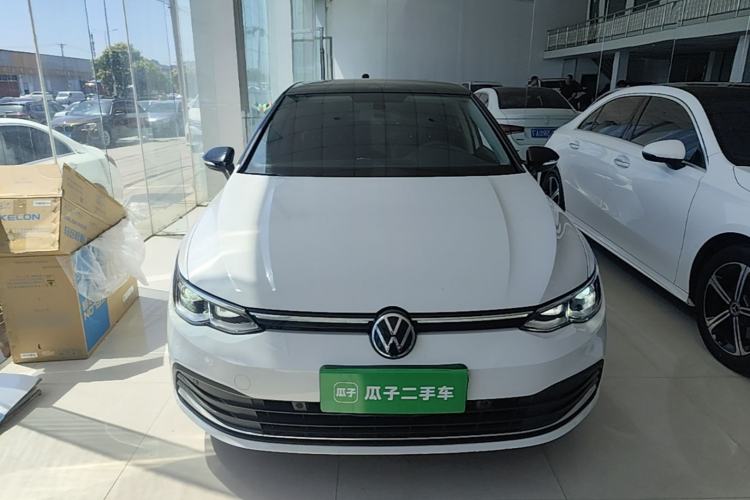 Volkswagen Golf 2021 — 2