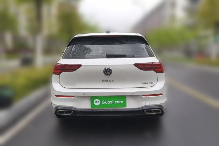 Volkswagen Golf 2023 — 5