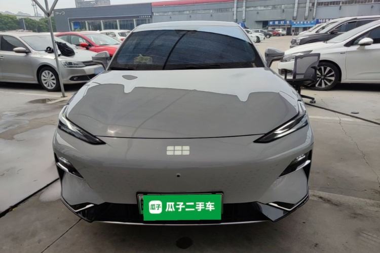 Geely Galaxy E8 2024 — 2