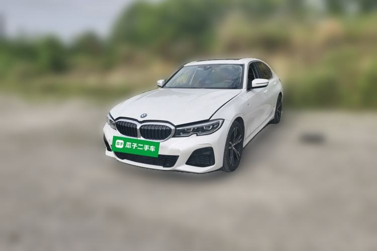 BMW 325i 2022 — фото 1