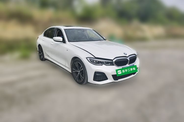 BMW 325i 2022 — фото 3
