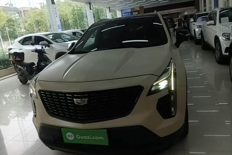 Cadillac XT4 2022 — 2