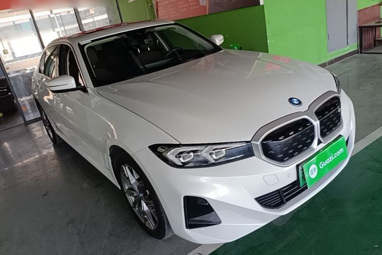 BMW i3 2022 — 3