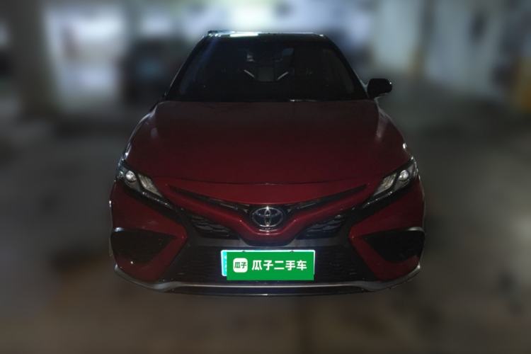 Toyota Camry 2021 — фото 2