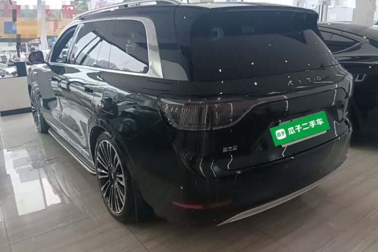 AITO M9 2024 — 4