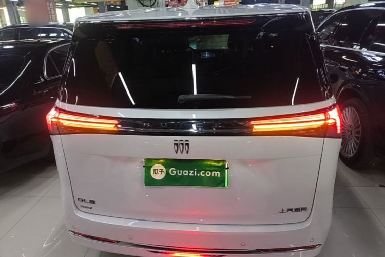 Buick GL8 2025 — 5